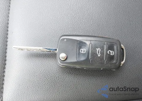 2013 Volkswagen Beetle 2.5L из США, поврежденный, VIN 3VWJX7AT6DM636343